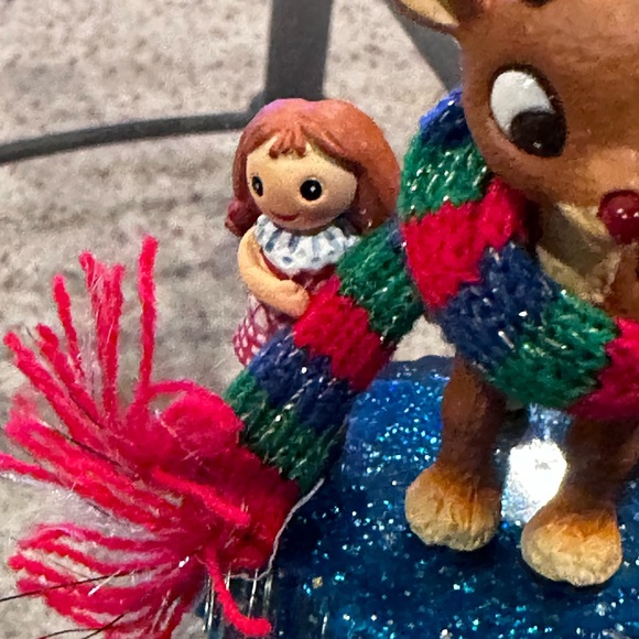 Vintage Carlton Cards A Merry Misfit Christmas ornament - Picture 9 of 12